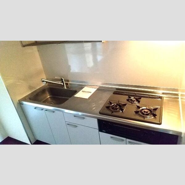 メゾン・ファミール システムキッチン