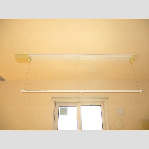 レムロード・M206号室 室内物干し