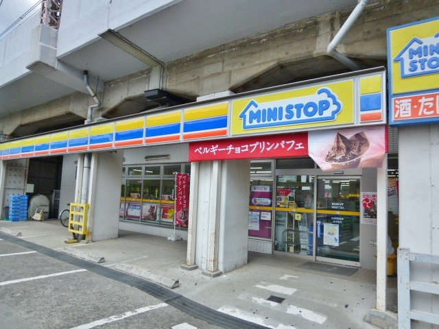 パルコート西荻0102号室 ミニストップ