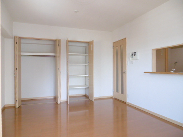 トレセリア横山1001号室 居室3