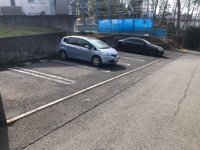 ヴィラコーラ 駐車場