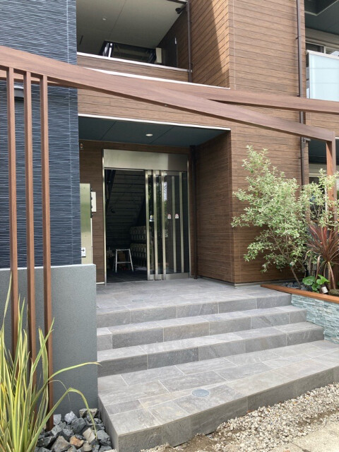 Laplage材木座2階 エントランス