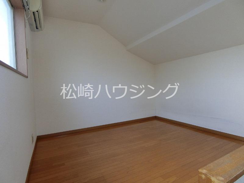 アベニュー新井 内観