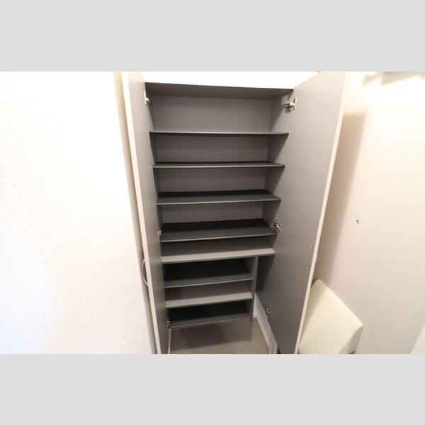 マーメルゾン　Ⅱ シューズボックス