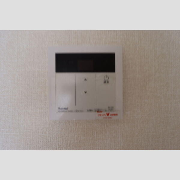 サンライズヒル　ABA201号室 追い焚き給湯操作パネル