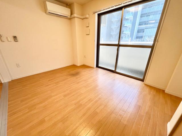 グレーシア・マーレ　金沢八景201号室 洋室