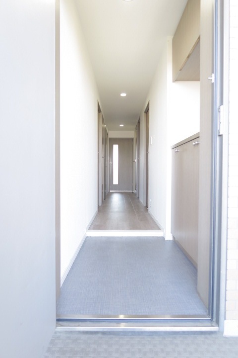 TRガーデン蕨（旧PLENDY蕨）3階 玄関