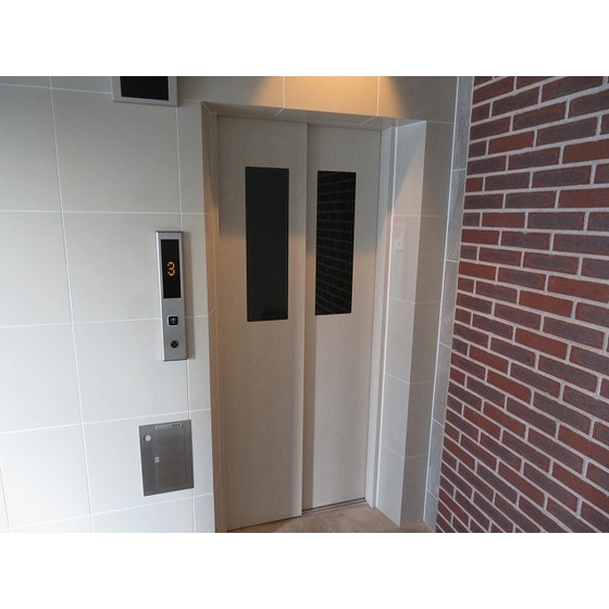 ロイヤルブルーム エレベーター