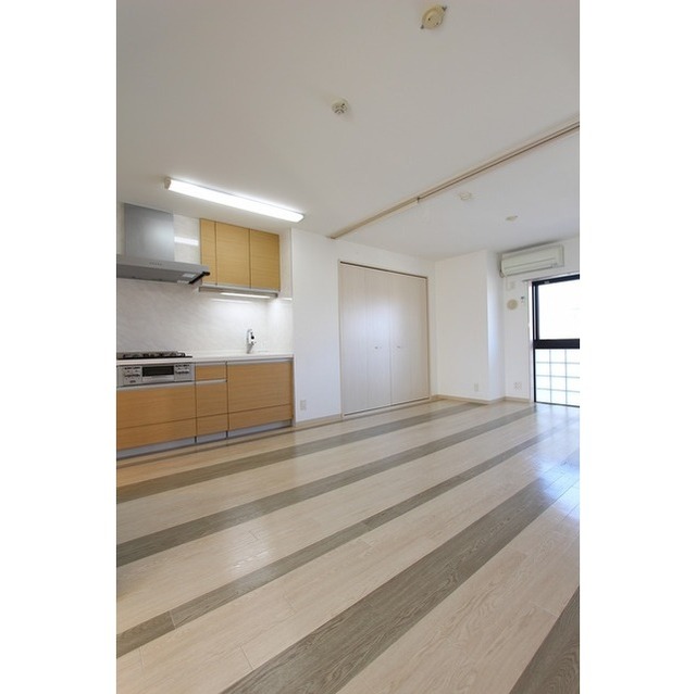 ポム・ドゥ・パン302号室 リビング