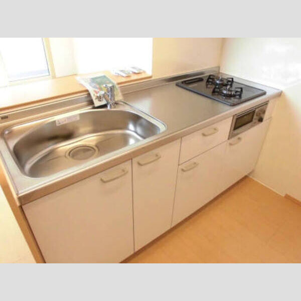 ソラーナ303号室 グリル付き2口システムキッチン!