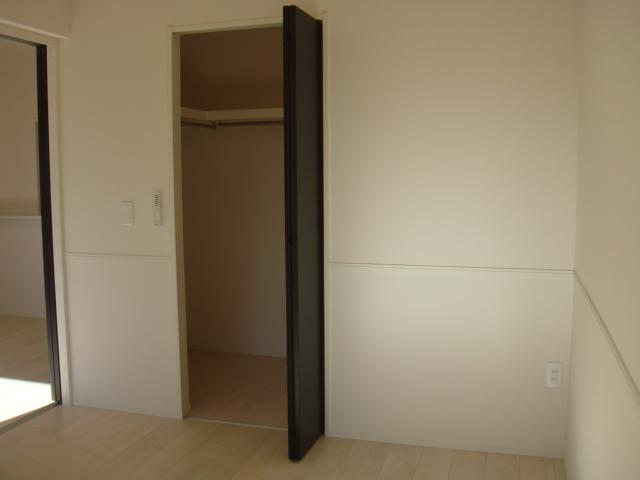 クラルテ　アジュール201号室 ウォークインクローゼット