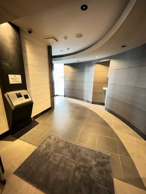 レジディア東麻布3階 エントランス