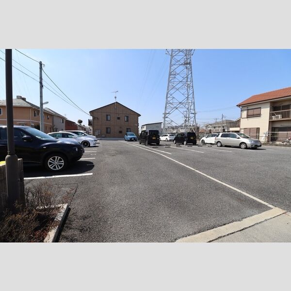 ラフィーネBaba102号室 駐車場