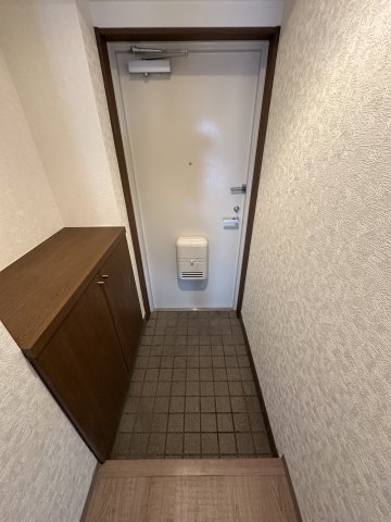 ベルドゥムール越谷茜町602号室 同建物別部屋の参考画像