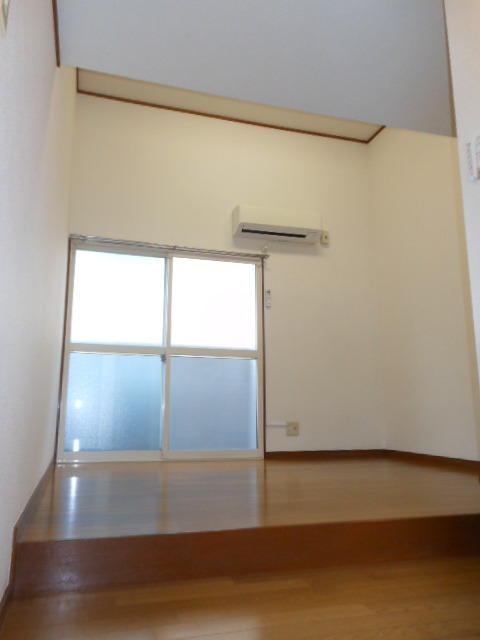 ハイツ梅里 リビング