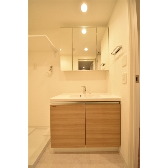 グランパセオ代々木上原Ⅱ0401号室 内観