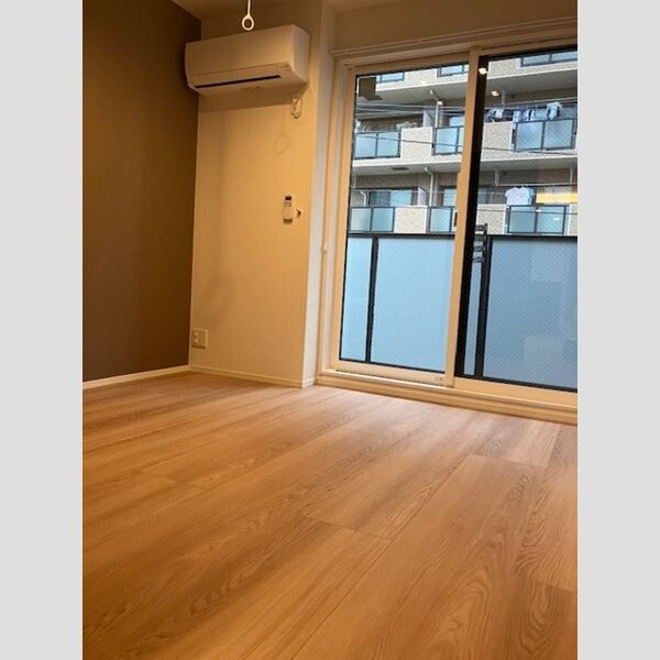 ノーブルラフィネ白幡305号室 洋室