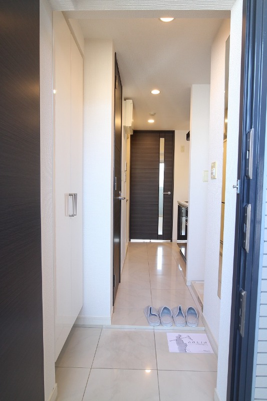 コンシェリア新宿North-One 玄関