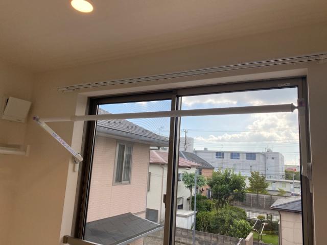 ソラーレ市川 室内洗濯物干し