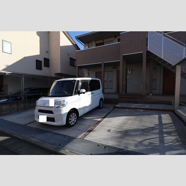 フェリーチェ湘南 駐車場