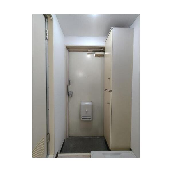 モナークマンション溝の口II402号室 玄関