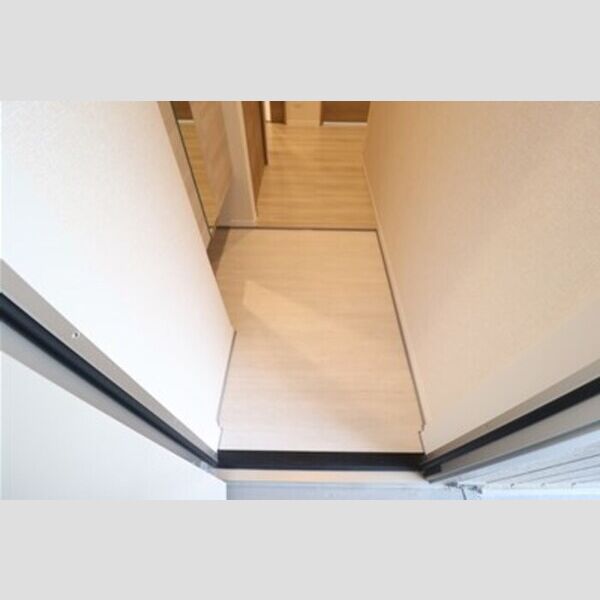 Ferro Palazzo　D棟303号室 玄関