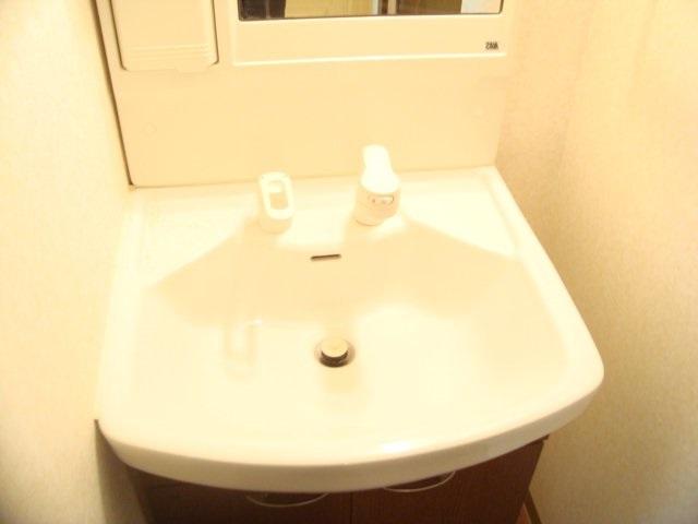 ソレイユ御幸105号室 洗髪洗面化粧台