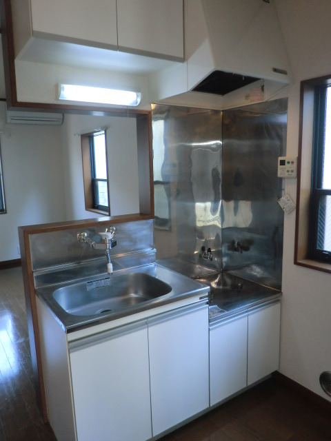 ロンウェル菊名　Ａ棟A101号室 キッチンは対面式です！