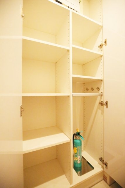 クオリア恵比寿イースト 靴入