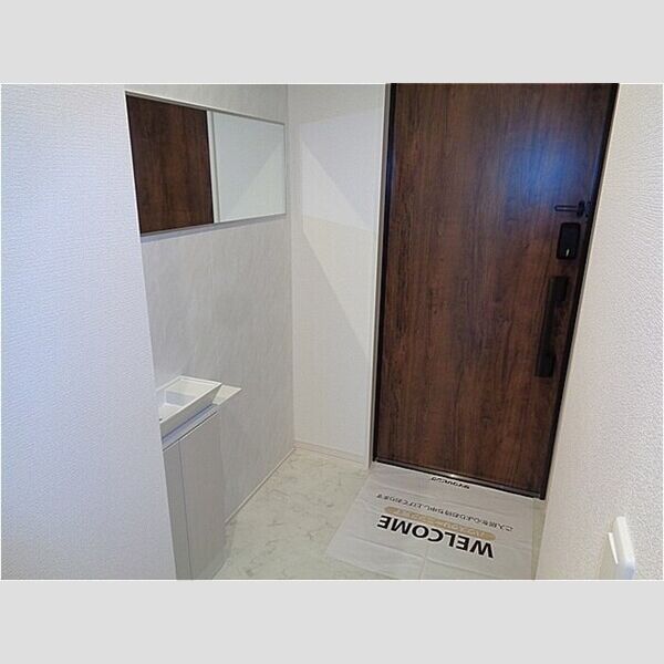 アピシウス202号室 玄関