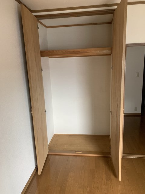 ドミール鷹ノ台0201号室 収納