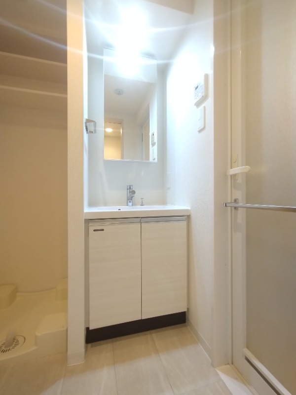 クレイシア新宿ノース3階 洗面