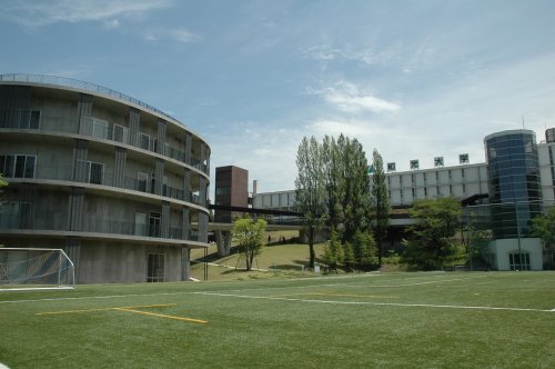 ヴィンティア鶴川 【大学】私立和光大学まで522ｍ