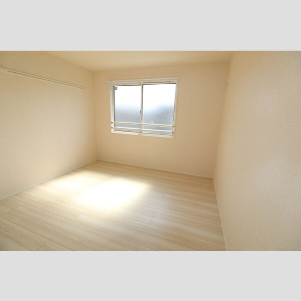 ラマージュ201号室 洋室