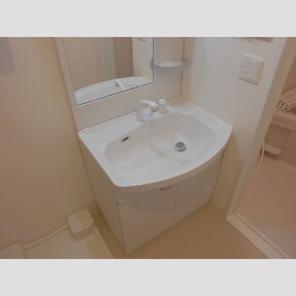 セレッソ本所504号室 洗面化粧台