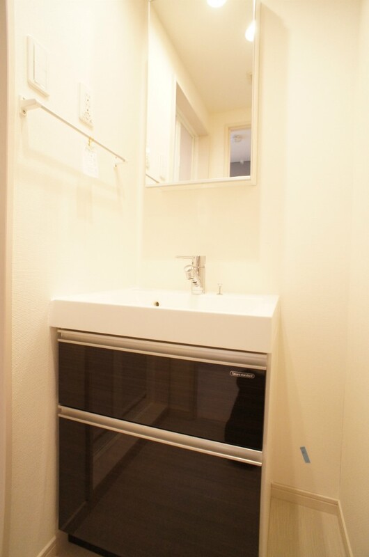 リブリ・ルピア湘南Ⅱ1階 洗面