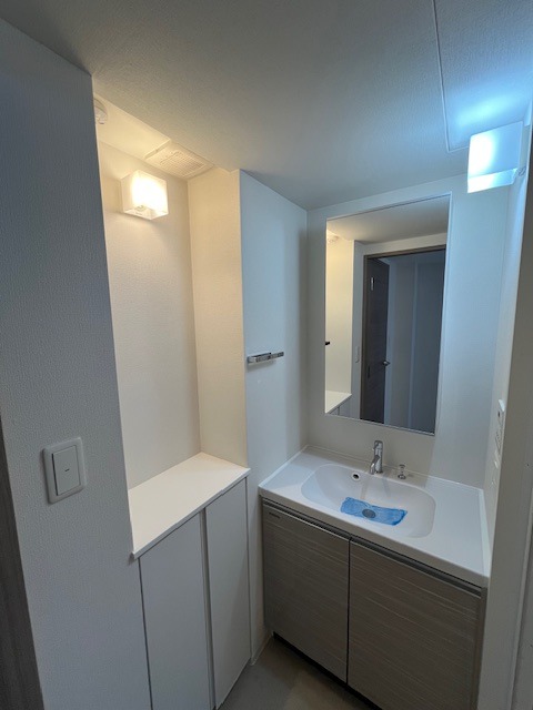 レジディア笹塚Ⅲ4階 同建物別部屋の参考画像