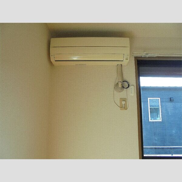 ハイカムール・浅井 エアコン