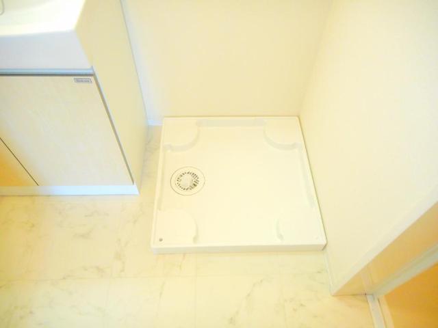 オーヴィラージュ102号室 洗濯機置場