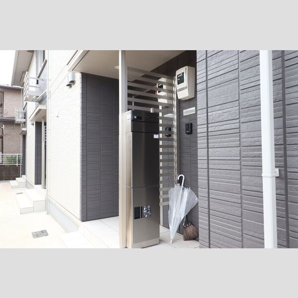 ルーチェ 宅配ボックス