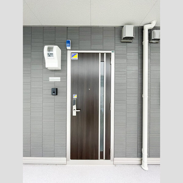 アクトルシェリア106号室 玄関ドア