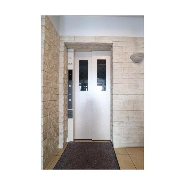 ラ・グラシューズ401号室 エントランス