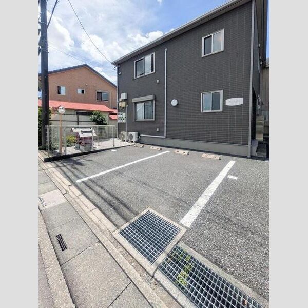 グレースメゾン101号室 駐車場