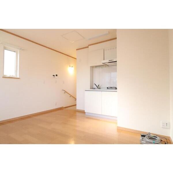 メゾン宝101号室 リビング