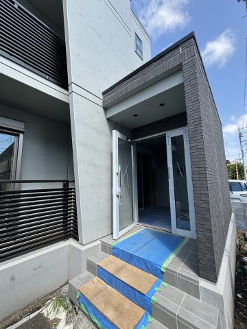 グリシーヌメゾン301号室 エントランス