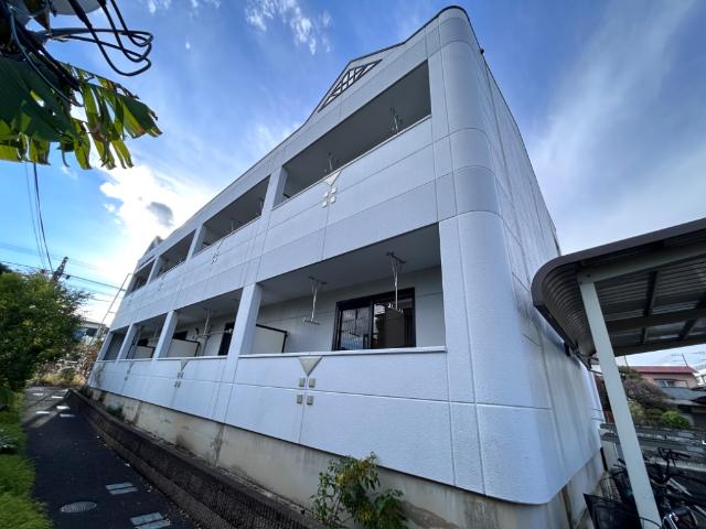 メゾン・ラクウショウ 外観写真（昼）