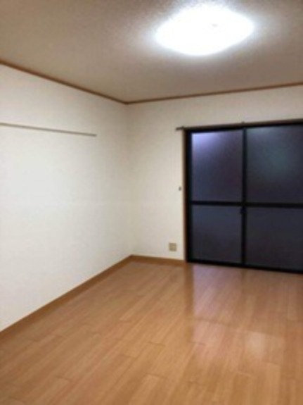 鶴沢コーポB号棟 リビング