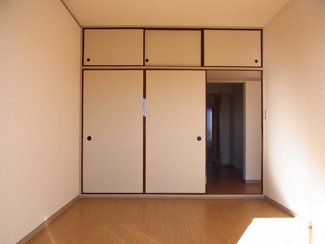 ガーデンハイム大和 洋室２　※別号室の参考写真(現況優先・仕様違いの場合あり)