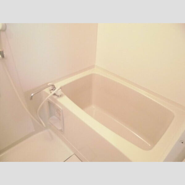 ヴェルデめいわ　B 浴室