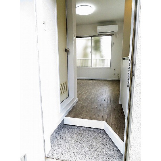 ラークテラス 玄関